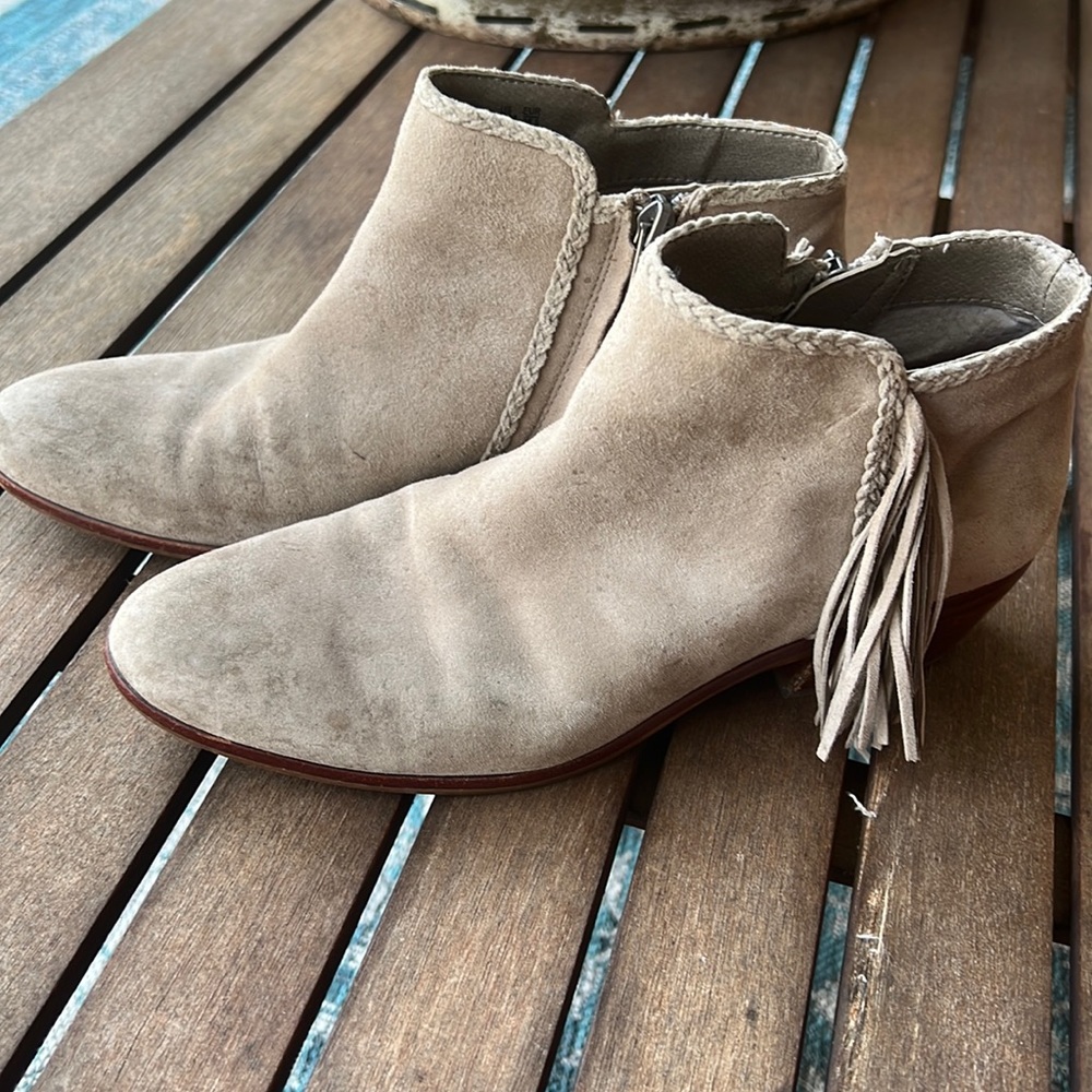 Sam Edelman tanbooties with inside zipper & fringe & 1 3/4 inch heel